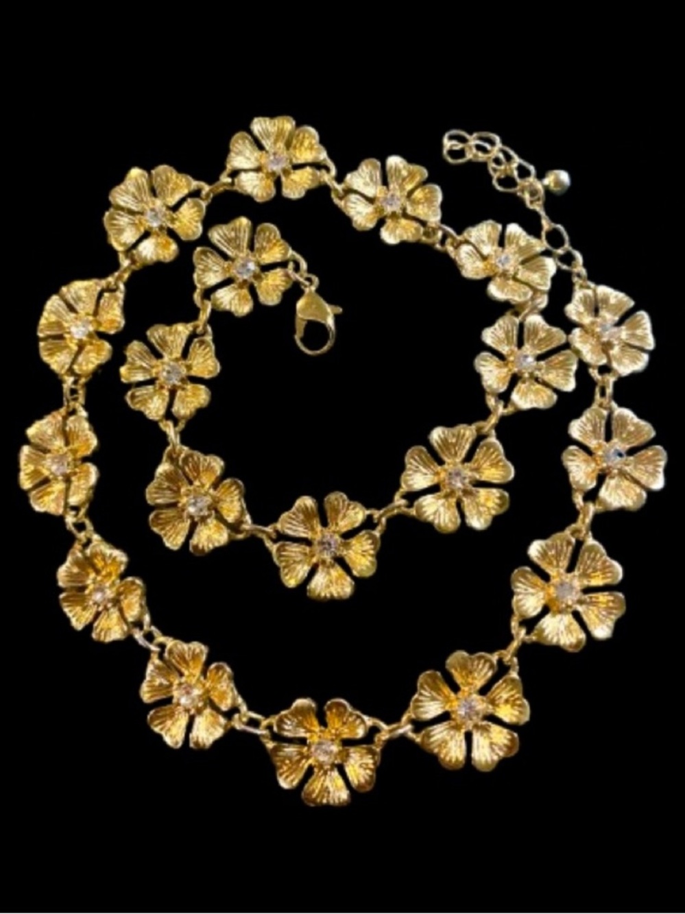 Vintage Gold Tone Dogwood ? Flower Link  Necklace Choker With Clear Rhinestones